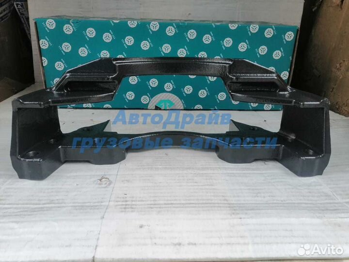 Скоба суппорта дискового тормоза knorr K001105