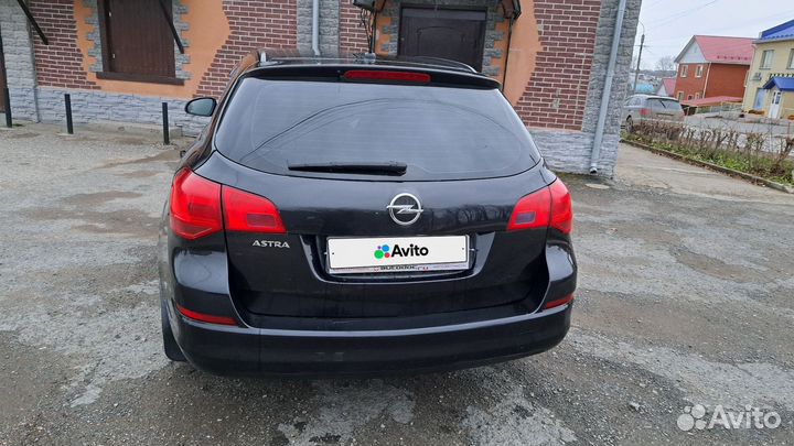 Opel Astra 1.6 AT, 2012, 227 000 км