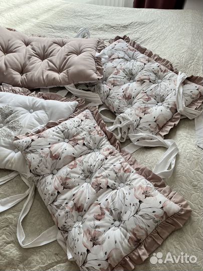 Бортики в кроватку