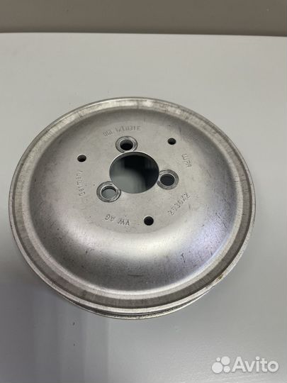 Шкив помпы Ауди А4 Б8 А5 8Т А6 С7 А7