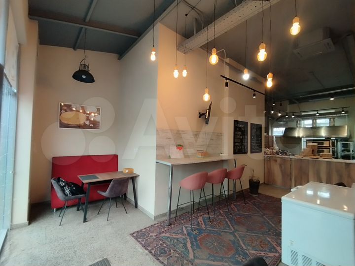 Торговая площадь, 54 м², в районе университета