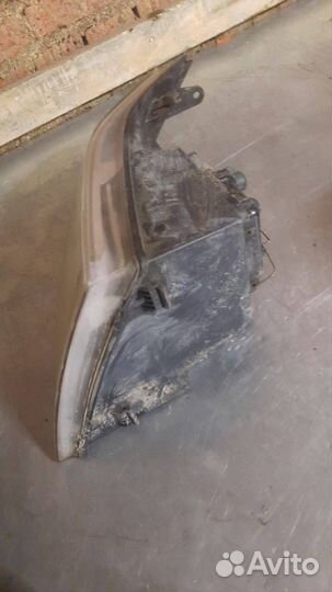Фара правая Ford Transit 7 2008