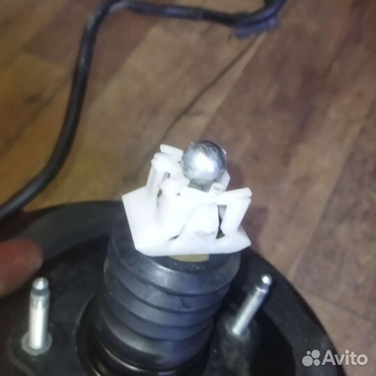 Вакуумный усилитель тормозов Peugeot 308