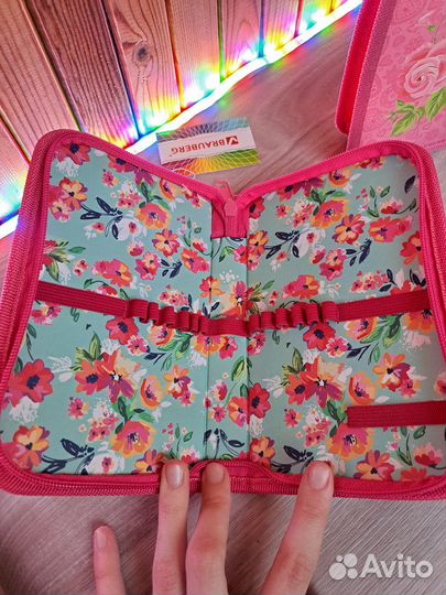 Папки для школьных тетрадей и пенал brauberg