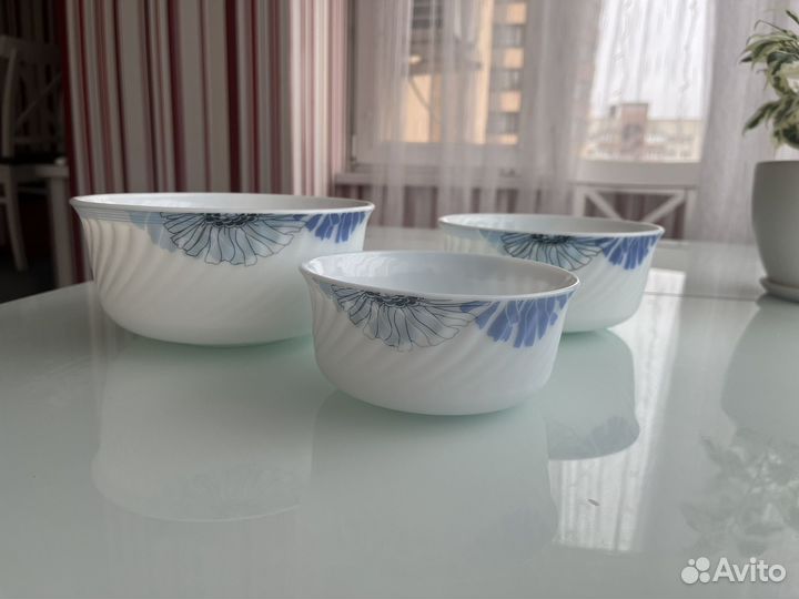 Набор салатников новый