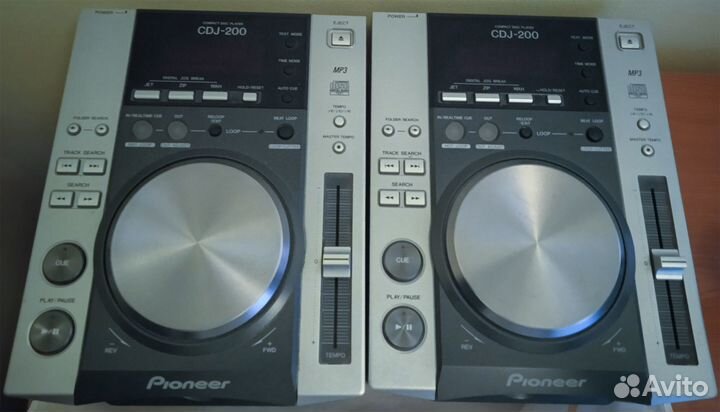 Dj контроллер Pioner CDJ-200