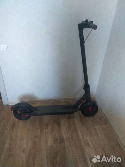 Электросамокат Xiaomi Mi Electric Scooter Pro