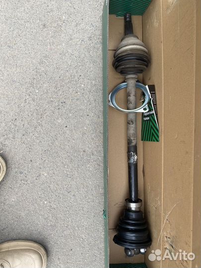 Привод левый renault logan 1