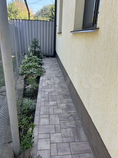 3-к. квартира, 75 м², 1/1 эт.