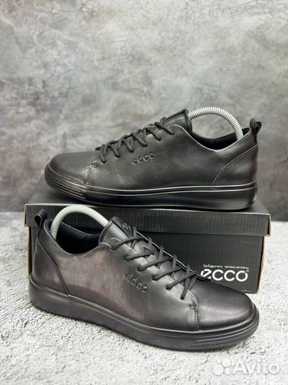 Кроссовки ecco