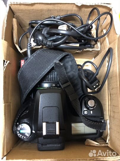 Зеркальный фотоаппарат Pentax K100D