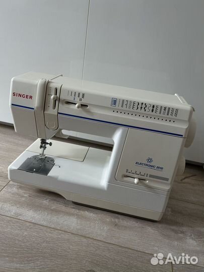 Швейная машина singer