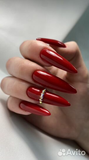 Наращивание ногтей в салоне