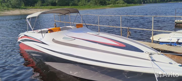 Спортивный катер