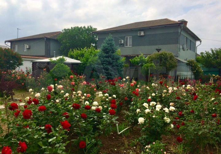 Коттедж 372,2 м² на участке 18 сот.