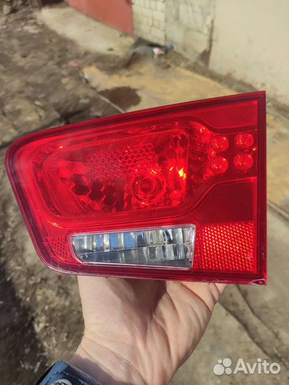 Задний фонарь kia cerato 2 в крышку правый