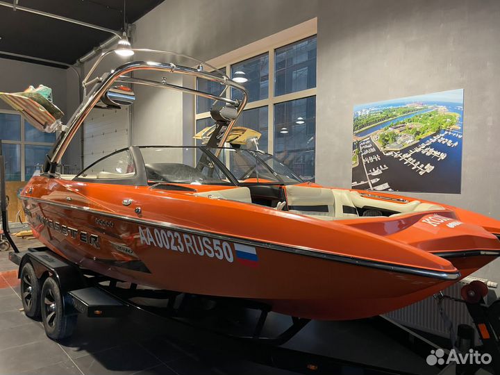 Катер буксировщик Malibu 20 MXZ