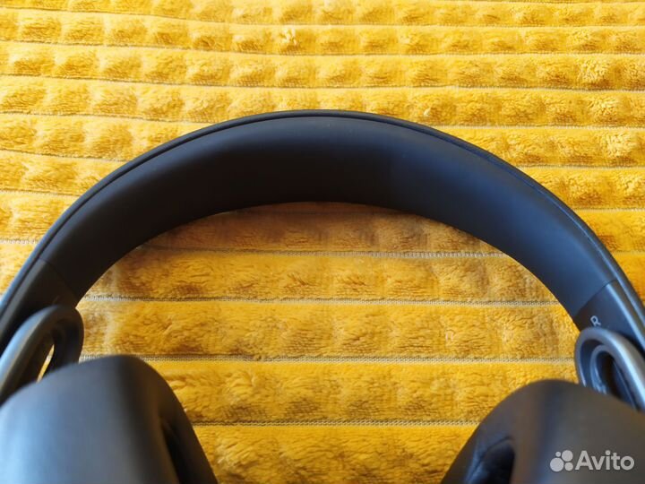 Студийные наушники AKG K371