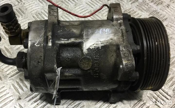 Компрессор кондиционера Mercedes W202 (1998) 1.8