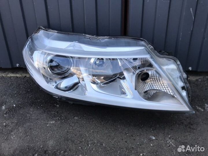 Фара галогеновая передняя правая Suzuki Vitara 2