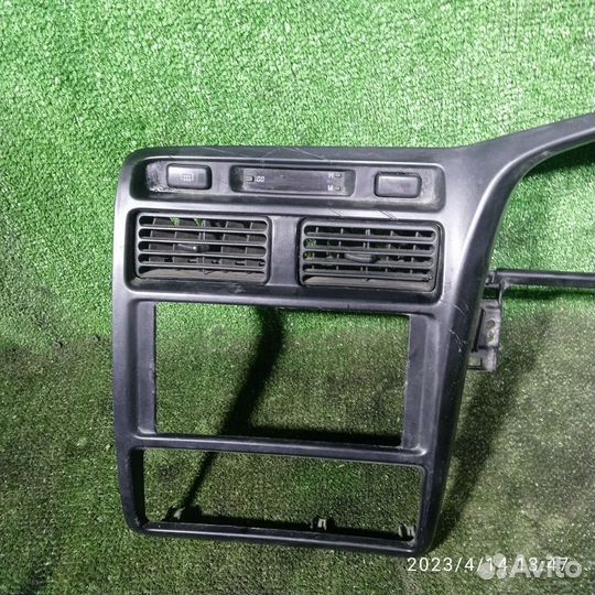 Консоль Toyota Caldina