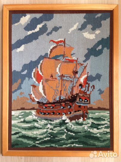Картина вышитая крестиком, в рамке
