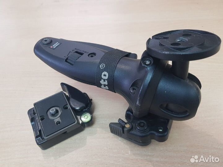 Manfrotto 327rc2 + Manfrotto 323