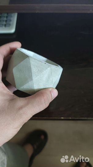 Кашпо горшок для цветов