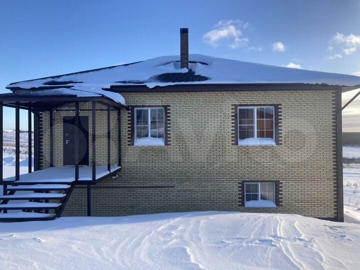 Дом 202 м² на участке 10 сот.