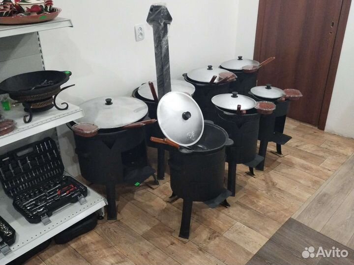 Садж чугунный с подставкой