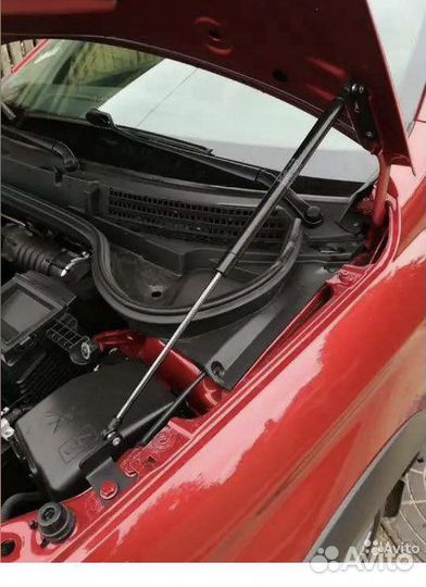 Упоры капота Лада Веста