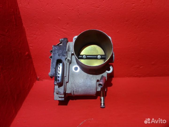 Дроссельная заслонка Митсубиси Аутлендер 1