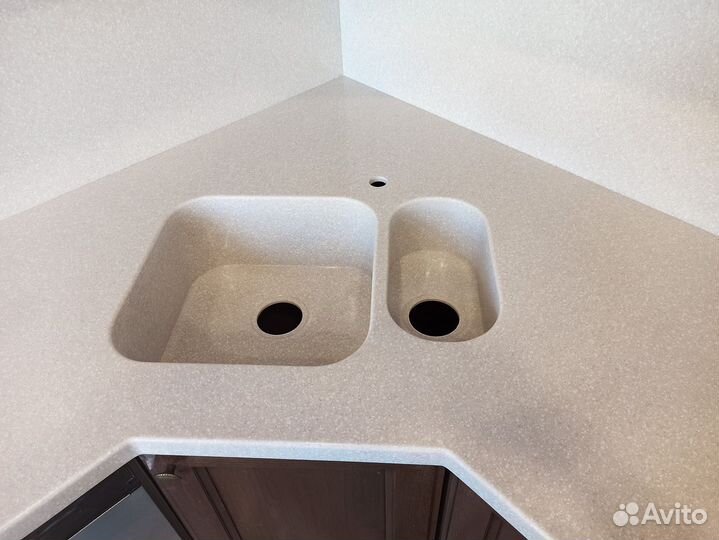 Столешница для стола из камня м2