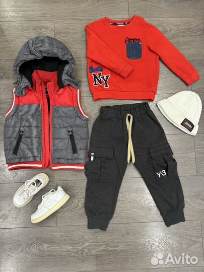 Костюм на осень 98-104 см-штаны,джемпер,жилет