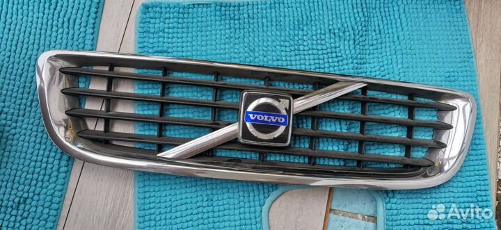 Решетка радиатора Volvo S40/V50 03-12