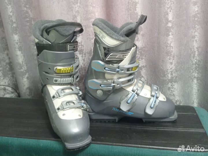 Горнолыжные ботинки