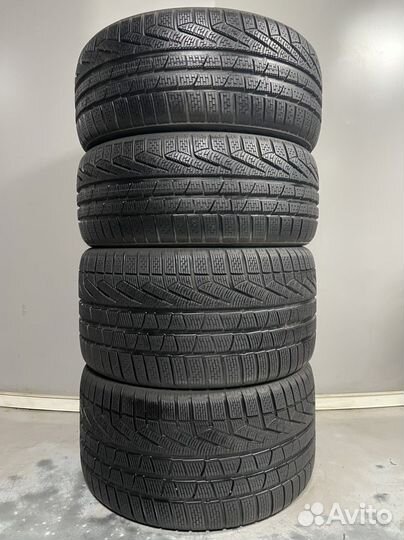 Pirelli Winter Sottozero 240 Serie II 245/35 R20 и 295/30 R20