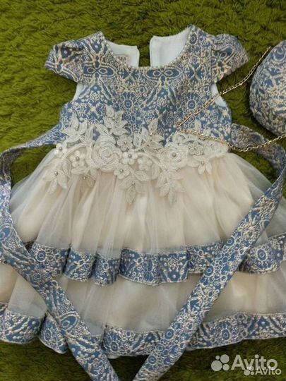 Вечернее платье