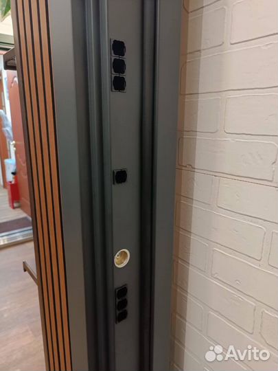 Дверь с терморазрывом в наличии