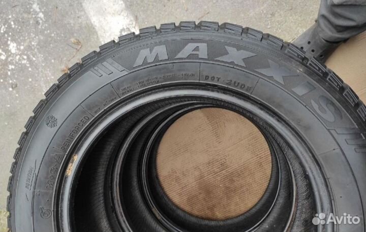 Maxxis NP3 Arctic Trekker 185/65 R15 92T