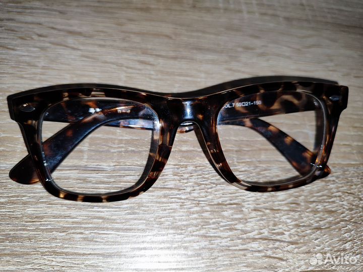 Солнцезащитные очки женские