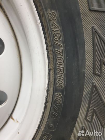 Bridgestone Blizzak DM-V1 245/70 R16 107R