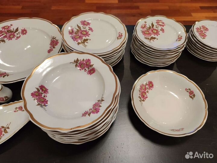 Набор столовой посуды