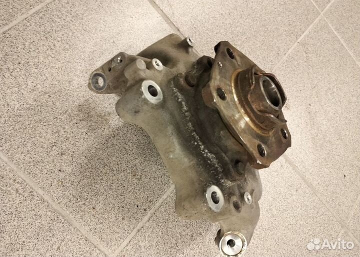 Цапфа 80a505459b Кулак задний левый Audi Q5 2018