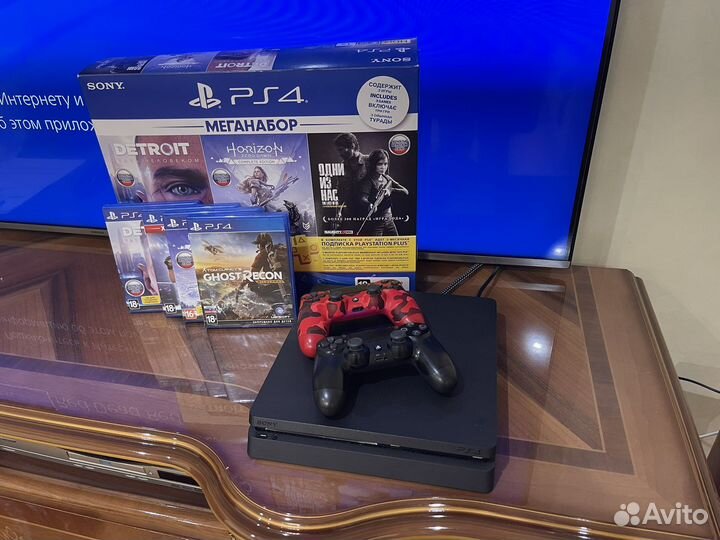 Sony PS4 slim 1tb + 2 джойстика + много игр