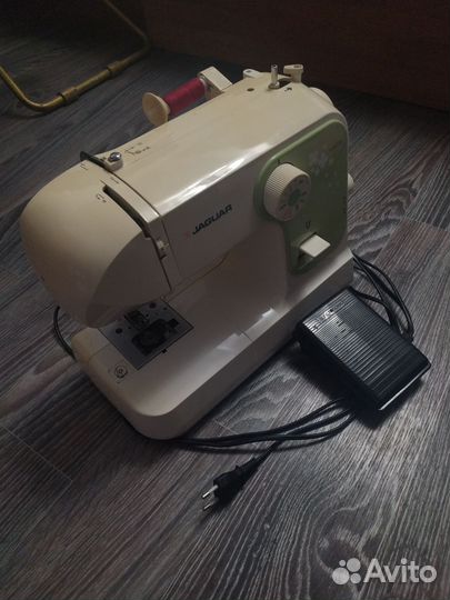 Швейная машина Jaguar