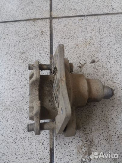 Суппорт задний Polaris Sportsman 700