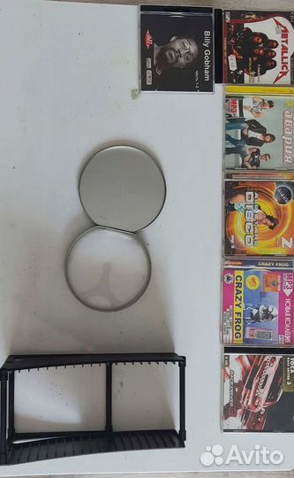 Диски с музыкой, фильмами и играми