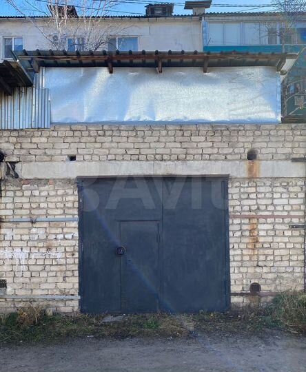 Гараж, > 30 м²