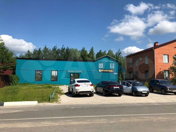 Здание, 323 м²